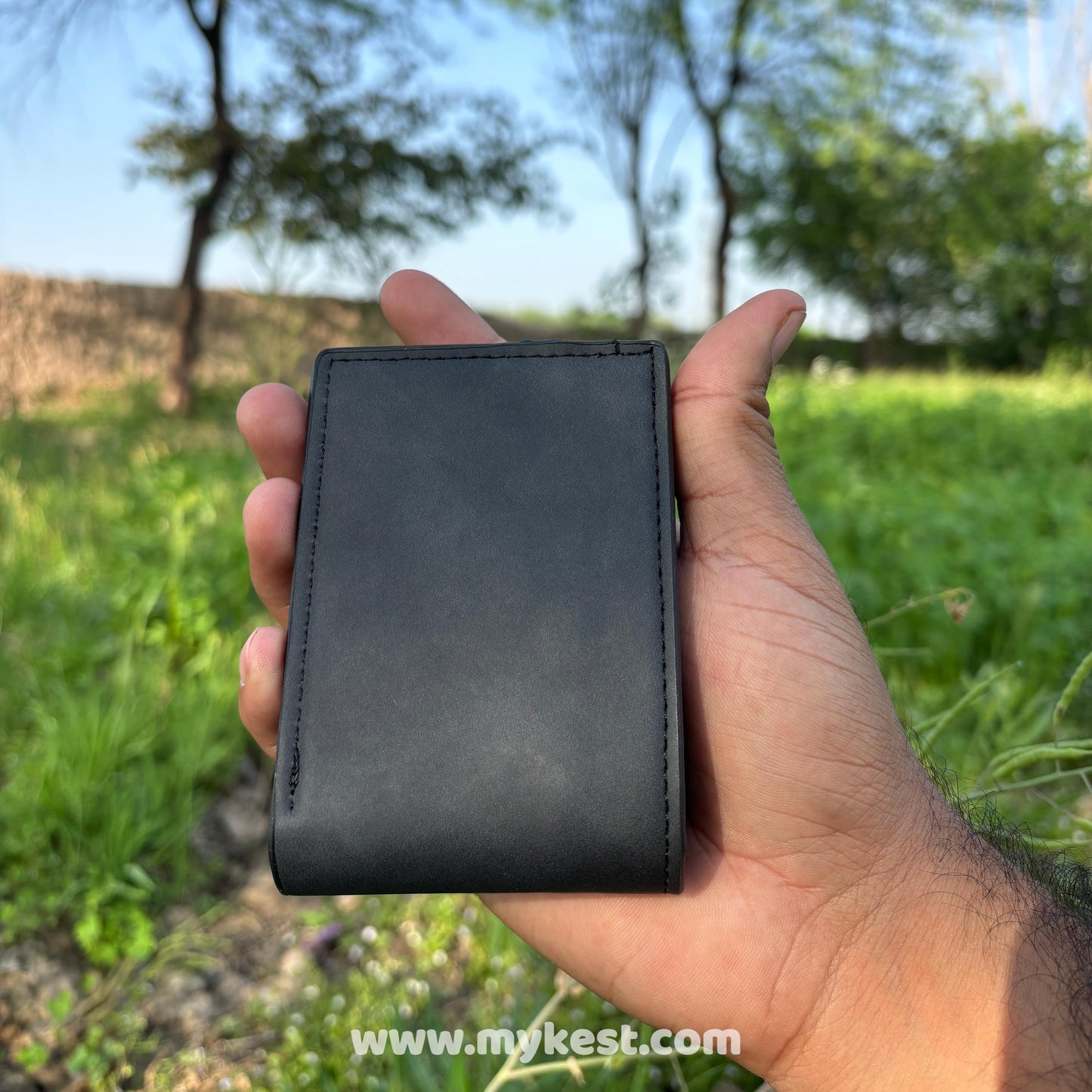 mykest BVEI’S Series: Ultra-Slim Genuine Leather RFID Blocking Wallet